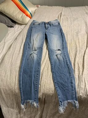 Kancan distressed skinny jeans